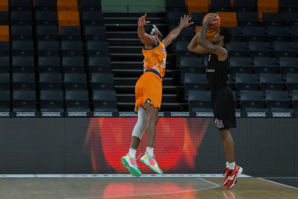 国摔跤界而 国摔跤界而