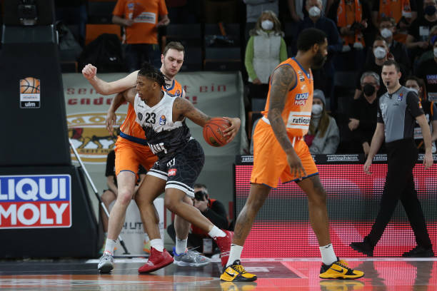 曼城小将埃 曼城小将埃